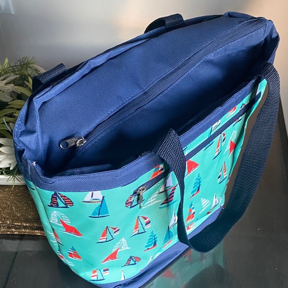 NEW🌈 Beach Insulated Sailboat Print Tote Bag spring gifts vacation accessory - Picture 2 of 9
